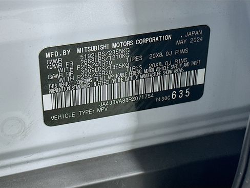 Used 2024 Mitsubishi Outlander SE image 12