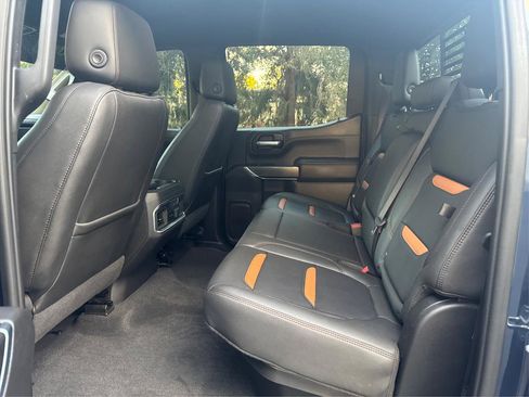 Used 2020 GMC Sierra 1500 AT4 w/ AT4 Premium Package AWD/4WD image 10