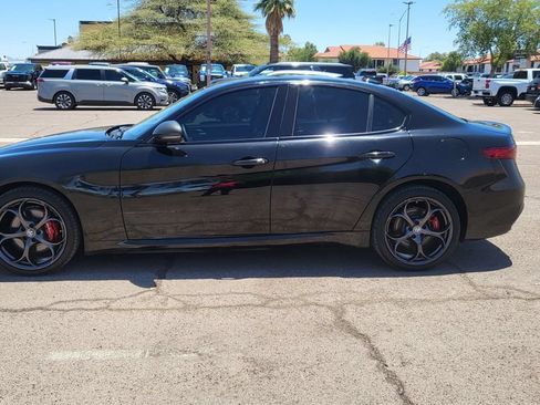 Used 2019 Alfa Romeo Giulia AWD w/ Quick Order Package 22J Sport image 5