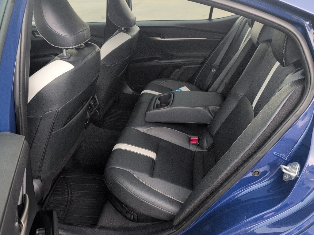 Used 2025 Toyota Camry SE FWD image 18