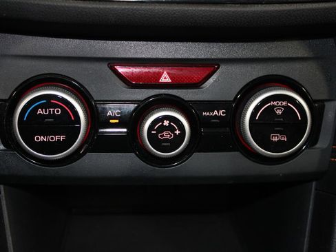 Used 2018 Subaru Crosstrek 2.0i Limited image 39