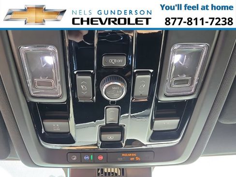 New 2026 Chevrolet Suburban High Country image 39