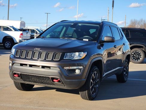 Used 2019 Jeep Compass Trailhawk w/ Cold Weather Group image 3