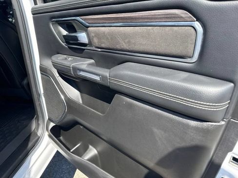 Used 2025 RAM 1500 Laramie w/ Sport Appearance Package AWD/4WD image 11
