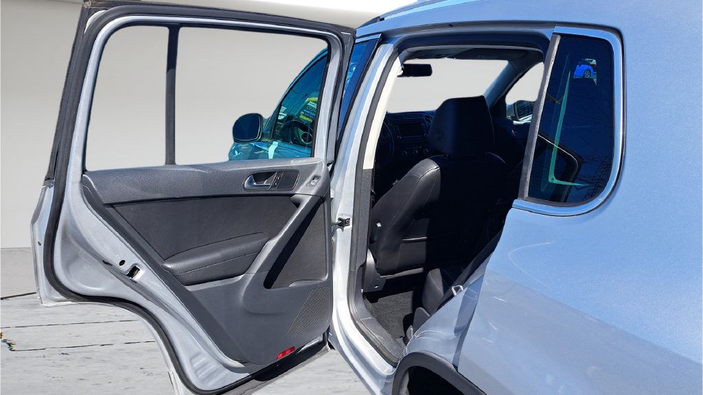 Used 2012 Volkswagen Tiguan SE AWD/4WD image 11