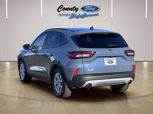 Used 2025 Ford Escape Active image 22