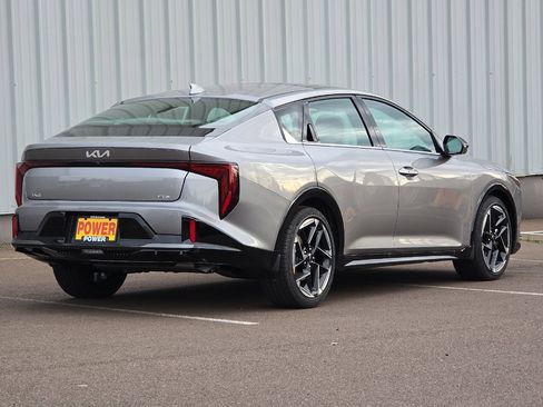 New 2026 Kia K4 GT-Line image 5