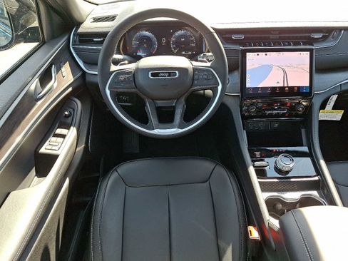 New 2025 Jeep Grand Cherokee Limited w/ Black Appearance Package image 7