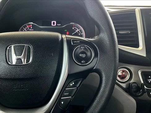 Used 2016 Honda Pilot LX image 11