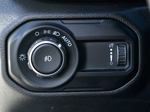 Used 2023 Jeep Wrangler Sahara image 20