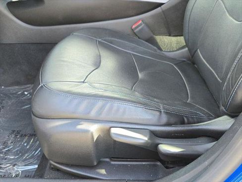 Used 2018 Chevrolet Volt LT w/ Comfort Package FWD image 21