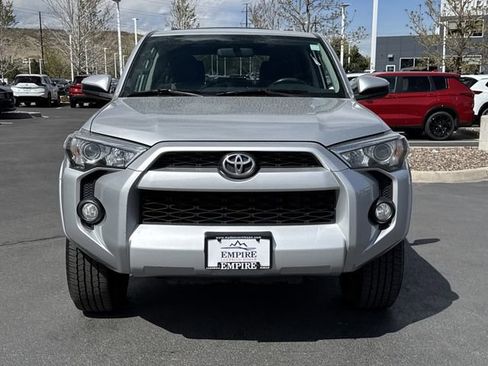 Used 2016 Toyota 4Runner SR5 AWD/4WD image 7