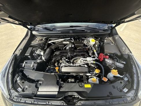 Certified 2025 Subaru Crosstrek 2.5i Limited w/ Crosstrek Mirror Package image 24