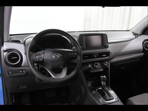 Used 2020 Hyundai Kona SE AWD/4WD image 6