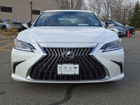 Used 2023 Lexus ES 350 w/ Premium Package image 2