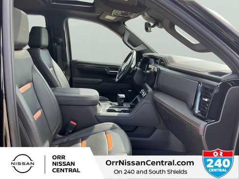 Used 2023 GMC Sierra 1500 AT4 w/ Technology Package AWD/4WD image 19