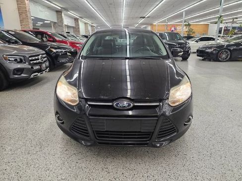 Used 2013 Ford Focus SE image 2