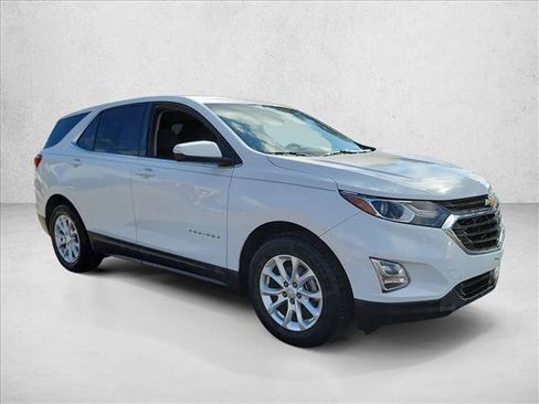 Used 2018 Chevrolet Equinox LT FWD image 3