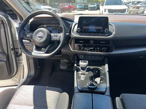 Certified 2023 Nissan Rogue SV AWD/4WD image 16