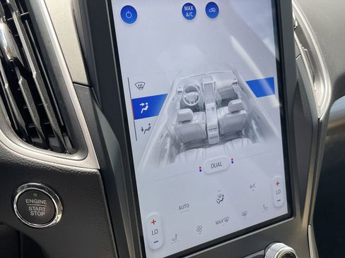 Used 2023 Ford Edge SEL w/ Convenience Package image 23