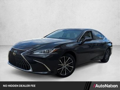 Used 2025 Lexus ES 300h w/ Premium Package