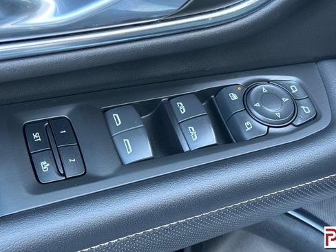 Certified 2022 GMC Yukon AT4 w/ Max Trailering Package AWD/4WD image 12