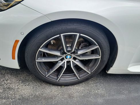 Used 2023 BMW 230i Coupe w/ Premium Package RWD image 10
