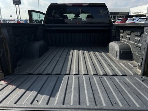 Used 2023 GMC Sierra 1500 Elevation image 26