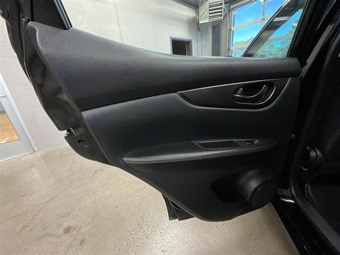 Used 2021 Nissan Rogue Sport S FWD image 19