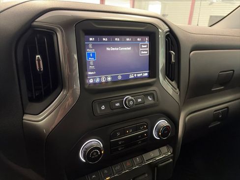 Used 2023 Chevrolet Silverado 1500 Custom Trail Boss AWD/4WD image 15