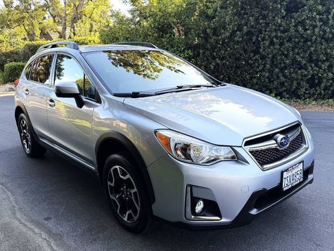 Used 2016 Subaru Crosstrek 2.0i Limited AWD/4WD image 8