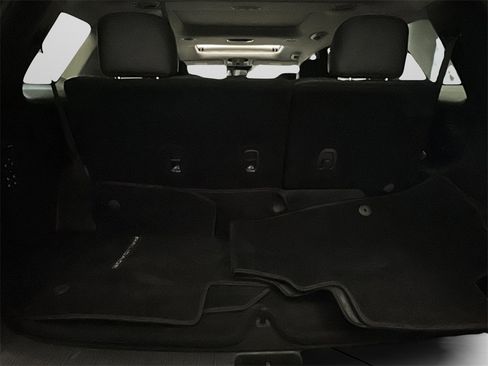 Used 2021 Hyundai Palisade Limited w/ Winter Package image 21