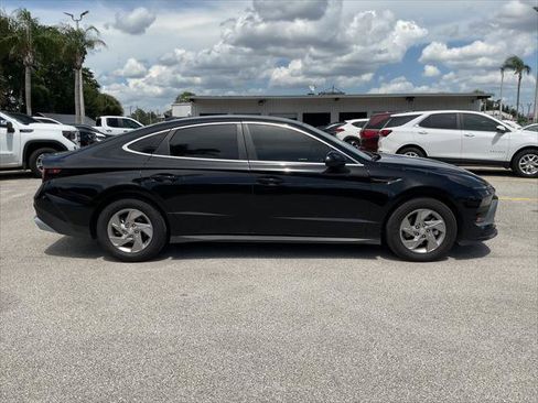 Used 2026 Hyundai Sonata SE FWD image 4