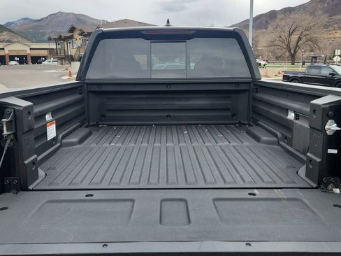 Used 2024 Honda Ridgeline Black Edition image 12