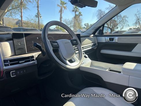 Used 2024 Hyundai Santa Fe Calligraphy image 13