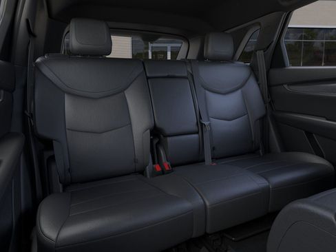 New 2025 Cadillac XT5 Luxury image 17