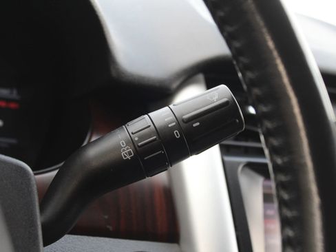 Used 2011 Ford Edge Limited image 28