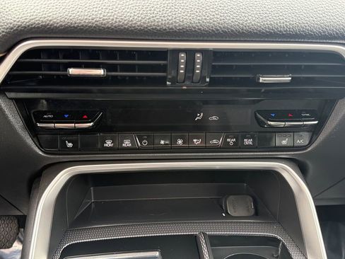 Used 2024 MAZDA CX-90 Plug-In Hybrid w/ Premium Pkg image 19