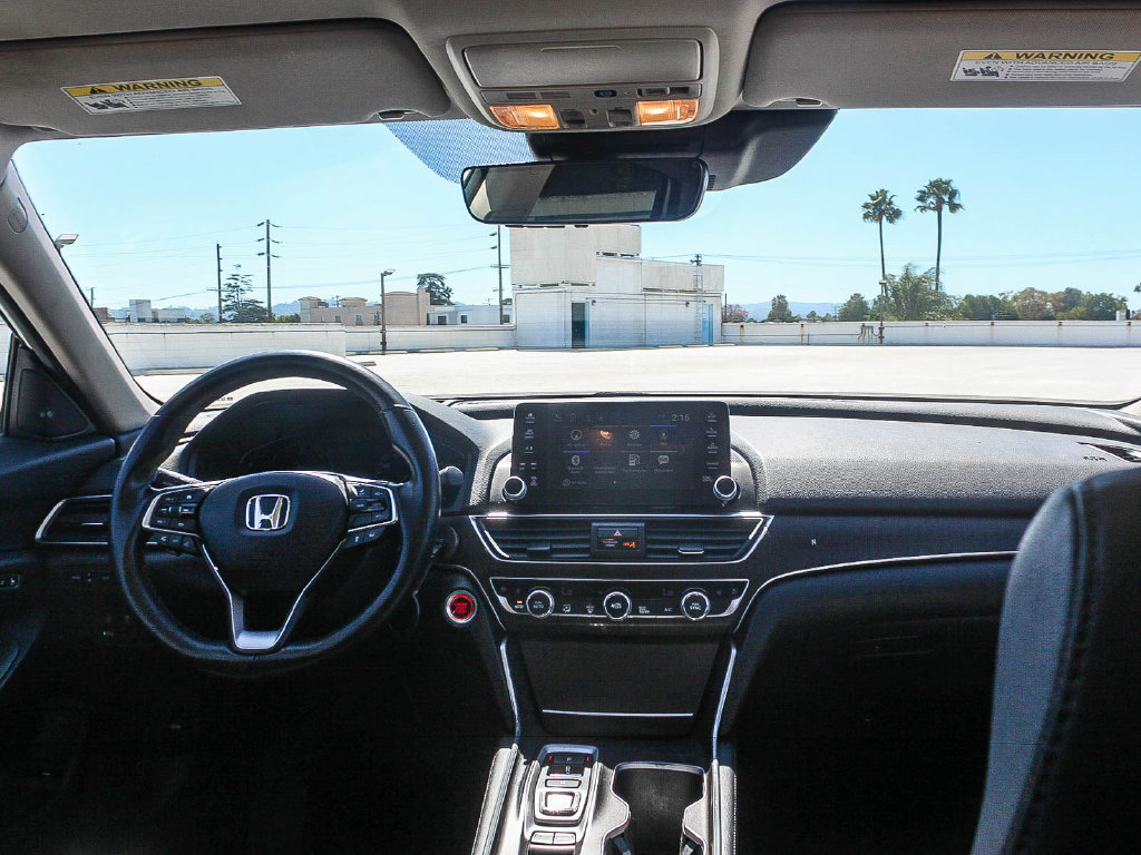 Used 2020 Honda Accord Touring image 13