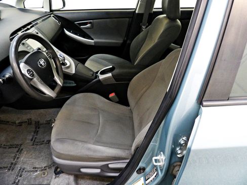Used 2015 Toyota Prius Two FWD image 8