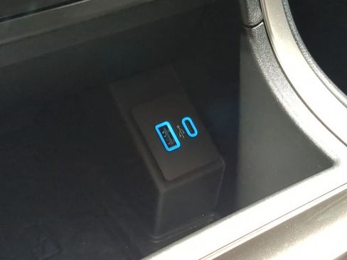 Used 2024 Ford Edge SEL w/ Convenience Package image 35