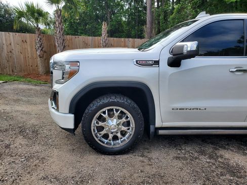 Used 2019 GMC Sierra 1500 Denali w/ Technology Package AWD/4WD image 12