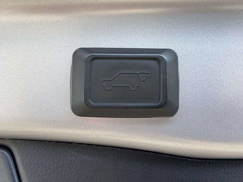 Used 2024 Toyota RAV4 XLE w/ Convenience Package AWD/4WD image 9