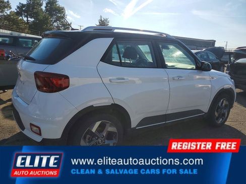 Used 2024 Hyundai Venue Limited image 6