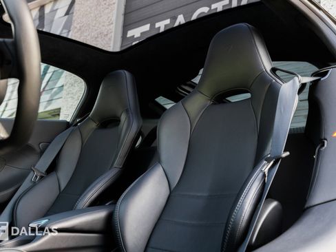 Used 2023 McLaren GT image 21