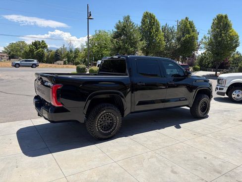 Used 2023 Toyota Tundra Platinum AWD/4WD image 31