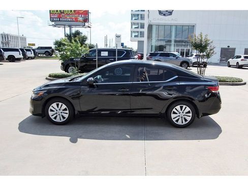 Used 2024 Nissan Sentra S w/ Trunk Package FWD image 3