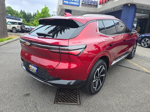 Used 2025 Chevrolet Equinox EV LT w/ Convenience Package FWD image 7