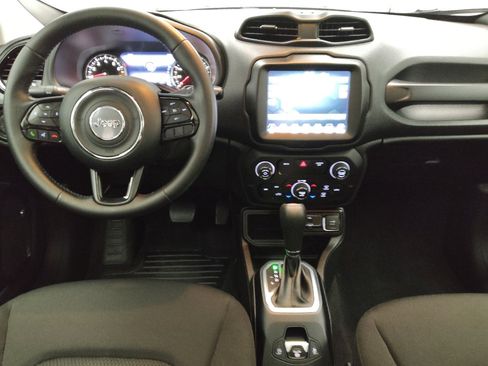 Used 2019 Jeep Renegade Altitude w/ UConnect 8.4 Nav Group image 22