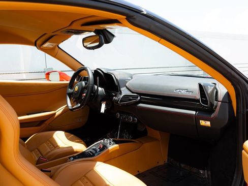 Used 2015 Ferrari 458 Spider RWD image 17